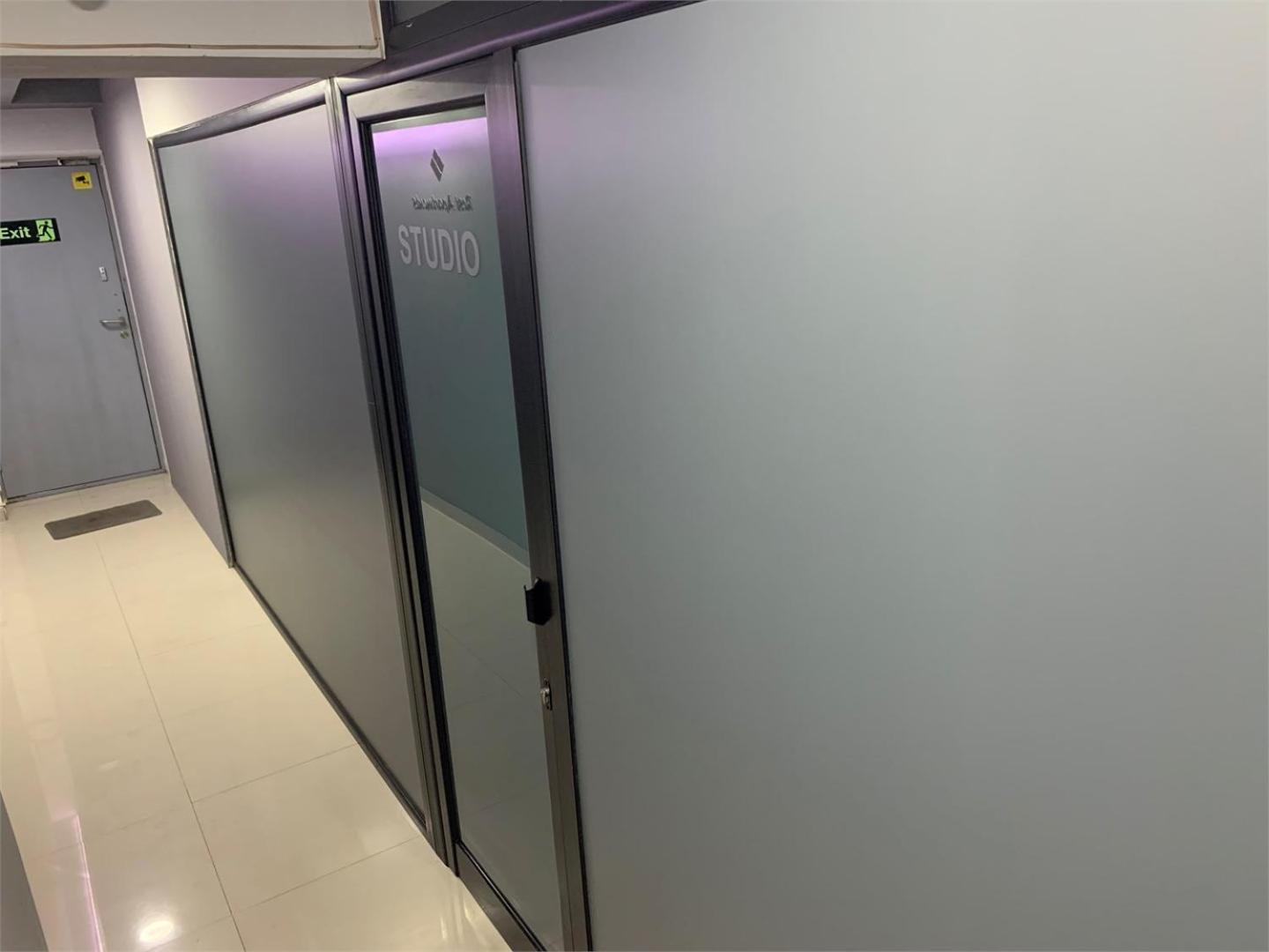 Nava Hotel 耶烈万 客房 照片